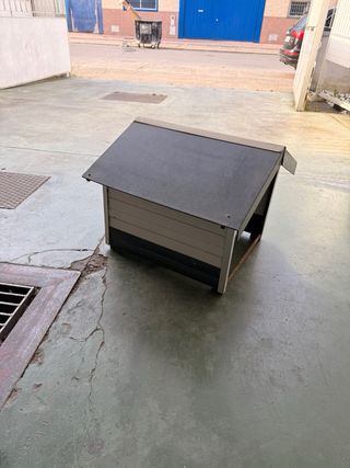 Casita para perro negra y gris