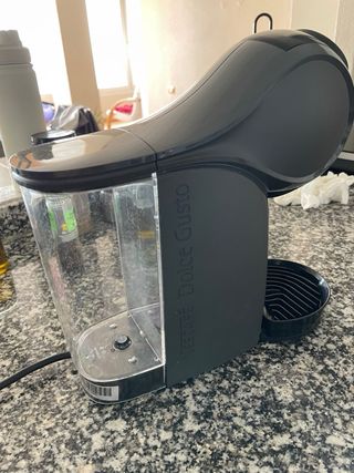 Cafetera Dolce Gusto Negra