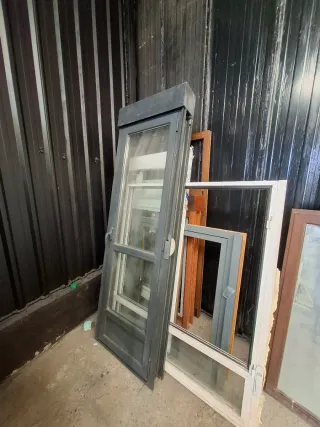 Ventana semi nuevas aluminio y pvc