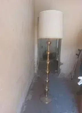 Lámpara de pie antigua vintage