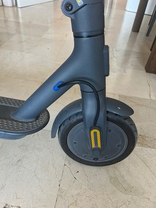 Patinete Xiaomi Mi Scooter 3 buen estado+ cargador