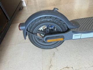 Patinete Xiaomi Mi Scooter 3 buen estado+ cargador