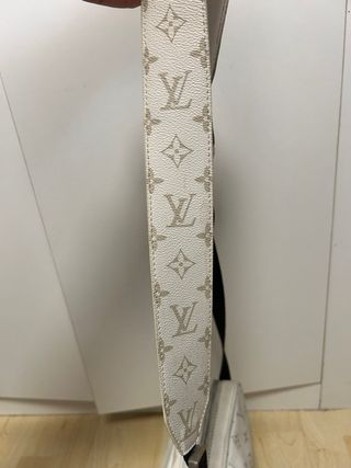 Riñonera Louis Vuitton Blanca
