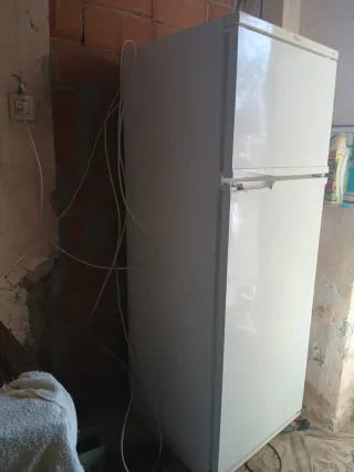 Nevera blanca Whirlpool