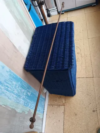 Barra de cortina d madera marrón