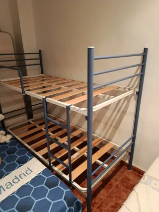 Litera azul y blanca Dupen