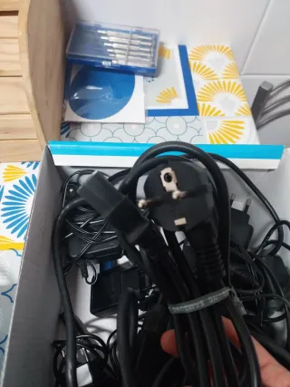 Lote Cables y Adaptadores Varios