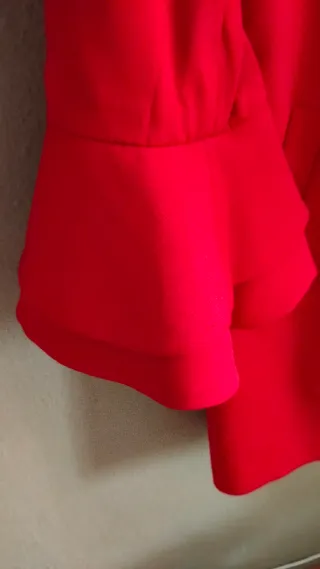 Abrigo Rojo Cremallera Volantes Primark