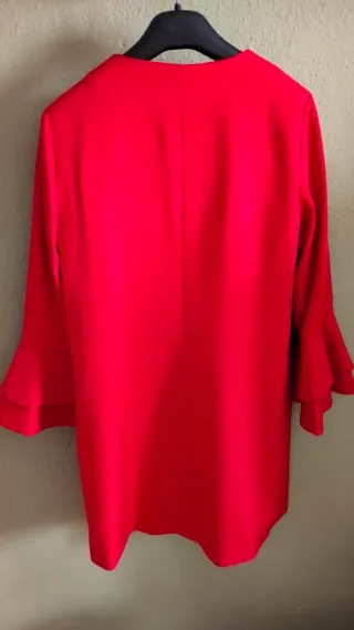 Abrigo Rojo Cremallera Volantes Primark