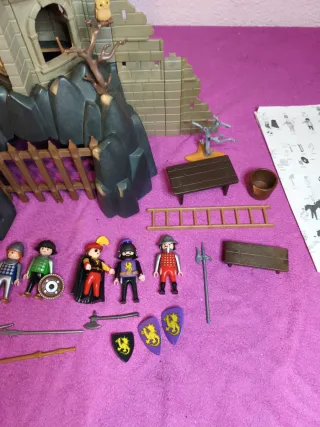 Castillo Torre Barón Playmobil con figuras