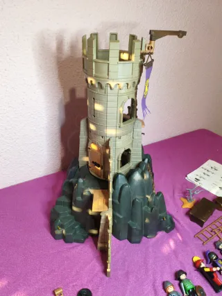 Castillo Torre Barón Playmobil con figuras
