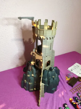 Castillo Torre Barón Playmobil con figuras