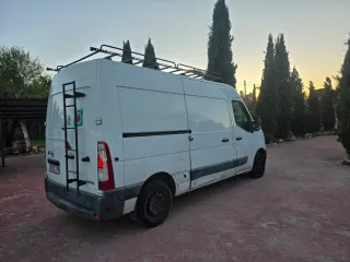 Nissan NV400 2016
