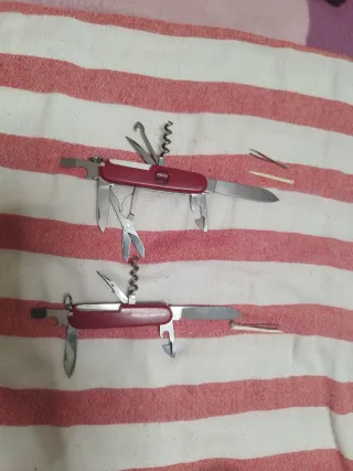 2 Coltelli Svizzeri Victorinox