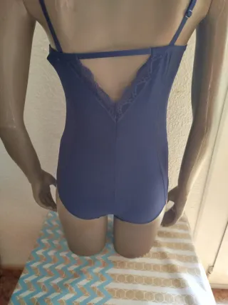 Body Esmara encaje azul talla 90B