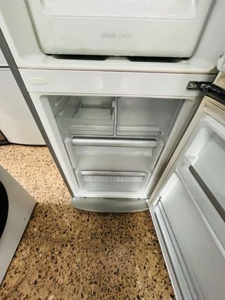 Nevera LG 2m alto x 60cm ancho con garantía