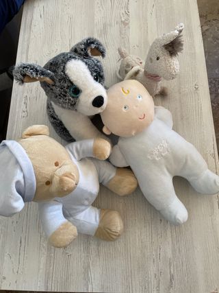 Lote peluches bebé: perro, llama, oso y bebé