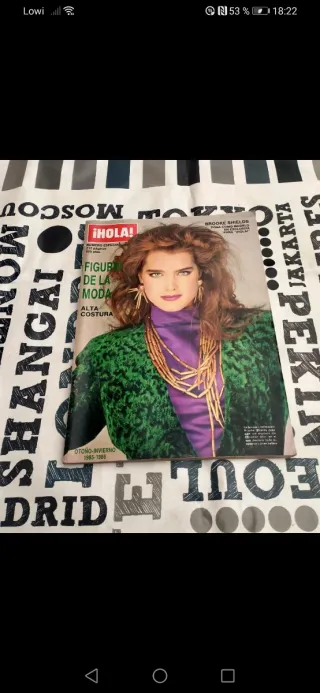 Revista Hola moda alta costura Brooke Shields 1985