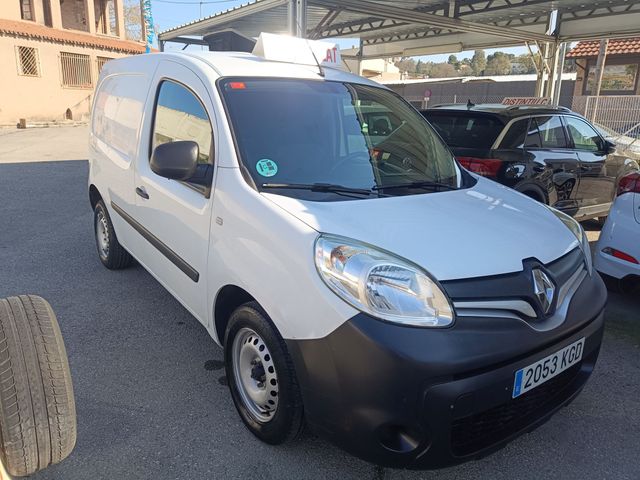 Renault Kangoo 2017.EL MEJOR FURGON.DISTINTIVO C.