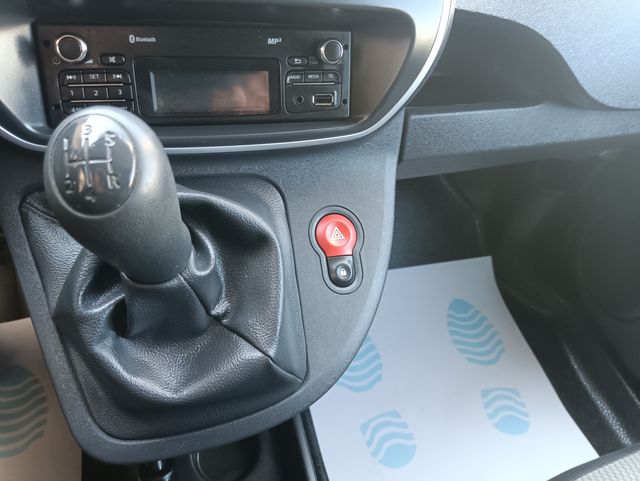 Renault Kangoo 2017.EL MEJOR FURGON.DISTINTIVO C.