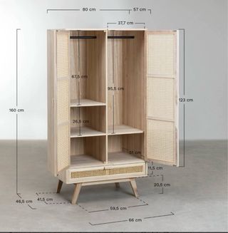 Armario madera y ratán