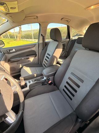 Ford Focus 1.6 129.000km