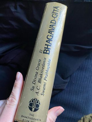 El bhagavad gitā