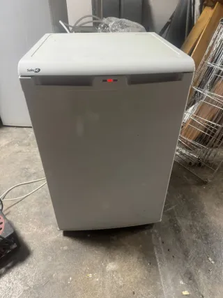 Nevera pequeña Salvod