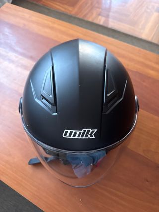 Casco Jet Negro con Visera
