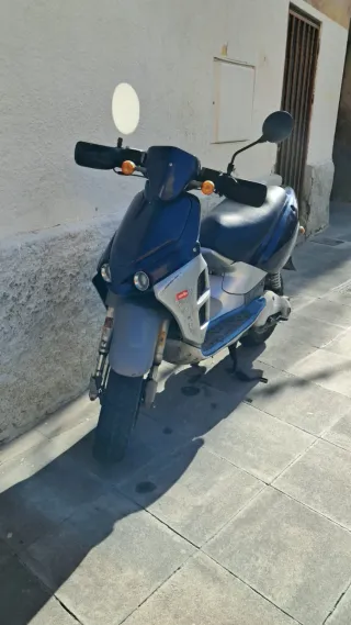Scooter Aprilia SR 50 Rally Azul/Gris