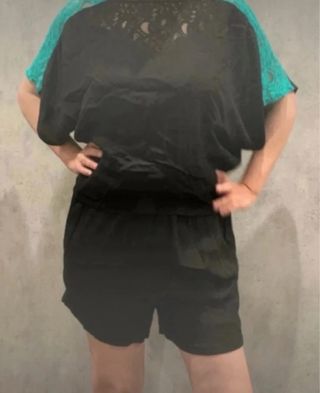 Mono corto Guess negro y turquesa