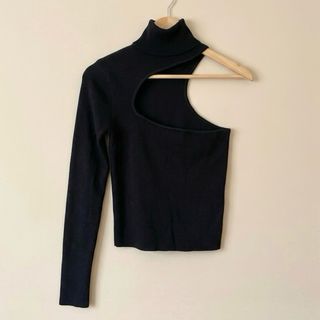 Talla S - Zara Top negro asimétrico