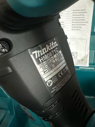 Makita HM0871C Martillo Demoledor AVT