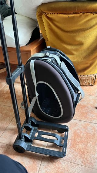 Transportín perro con ruedas casi nuevo