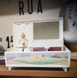 Caja música bailarina vintage años 90