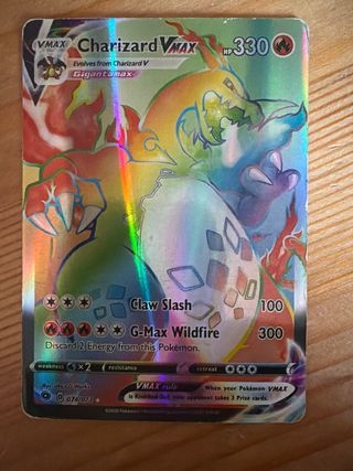 Charizard VMAX Arcoíris 074/073