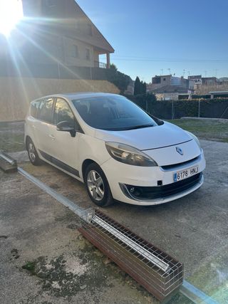Renault Scenic 2012
