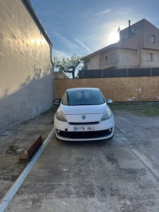 Renault Scenic 2012