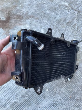 Radiador original KTM Duke 390 2023