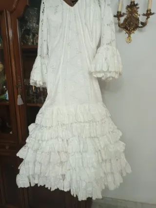 Traje de flamenca,  sin estrenar,  talla 50