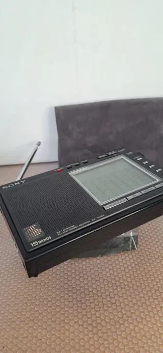 Radio Sony ICF-7600DA PLL Synthesized Receiver