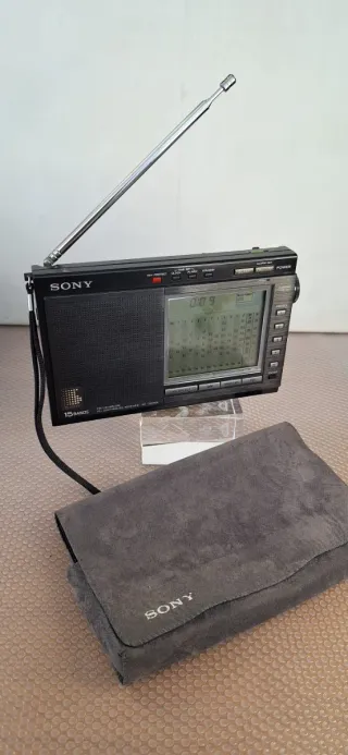 Radio Sony ICF-7600DA PLL Synthesized Receiver