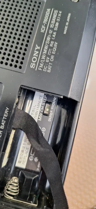 Radio Sony ICF-7600DA PLL Synthesized Receiver