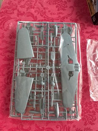 Maqueta Avión P-400 Eduard Profipack
