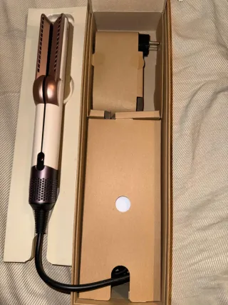 Dyson Airstrait nuovo