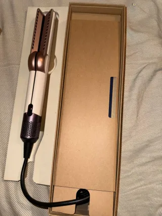 Dyson Airstrait nuovo