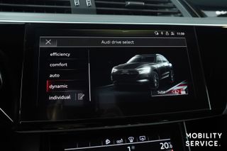 Audi e-tron Advanced 55 quattro