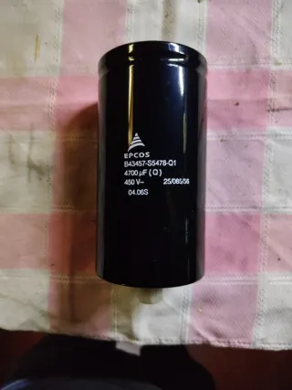 Condensador Epcos 4700 uF 450V