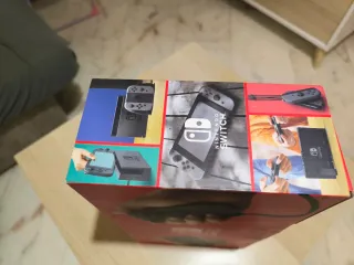 Caja vacía Nintendo Switch (sin consola)