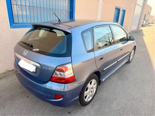 Honda Civic 1.6i VTEC 110cv Sport